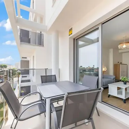 Port And Beach Apartment. Apartment