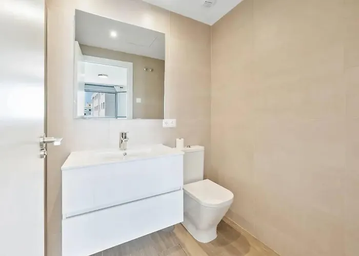 Port And Apartment. 公寓